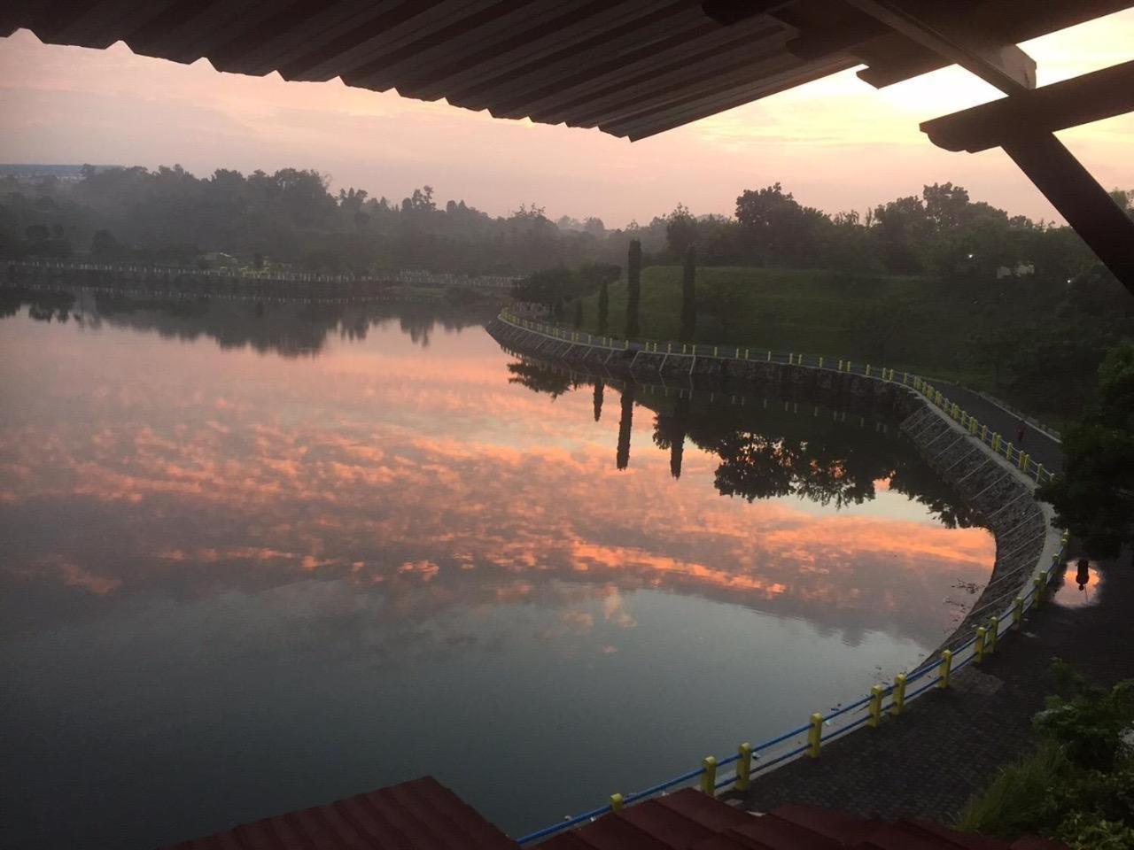 Omah Kenangan At Seven Trumpets Resort Maguwo Zewnętrze zdjęcie